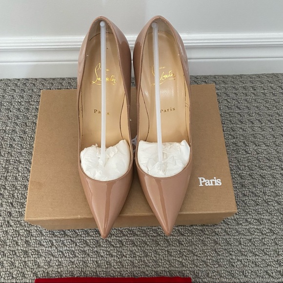 Christian Louboutin So Kate Heels - Picture 5 of 11